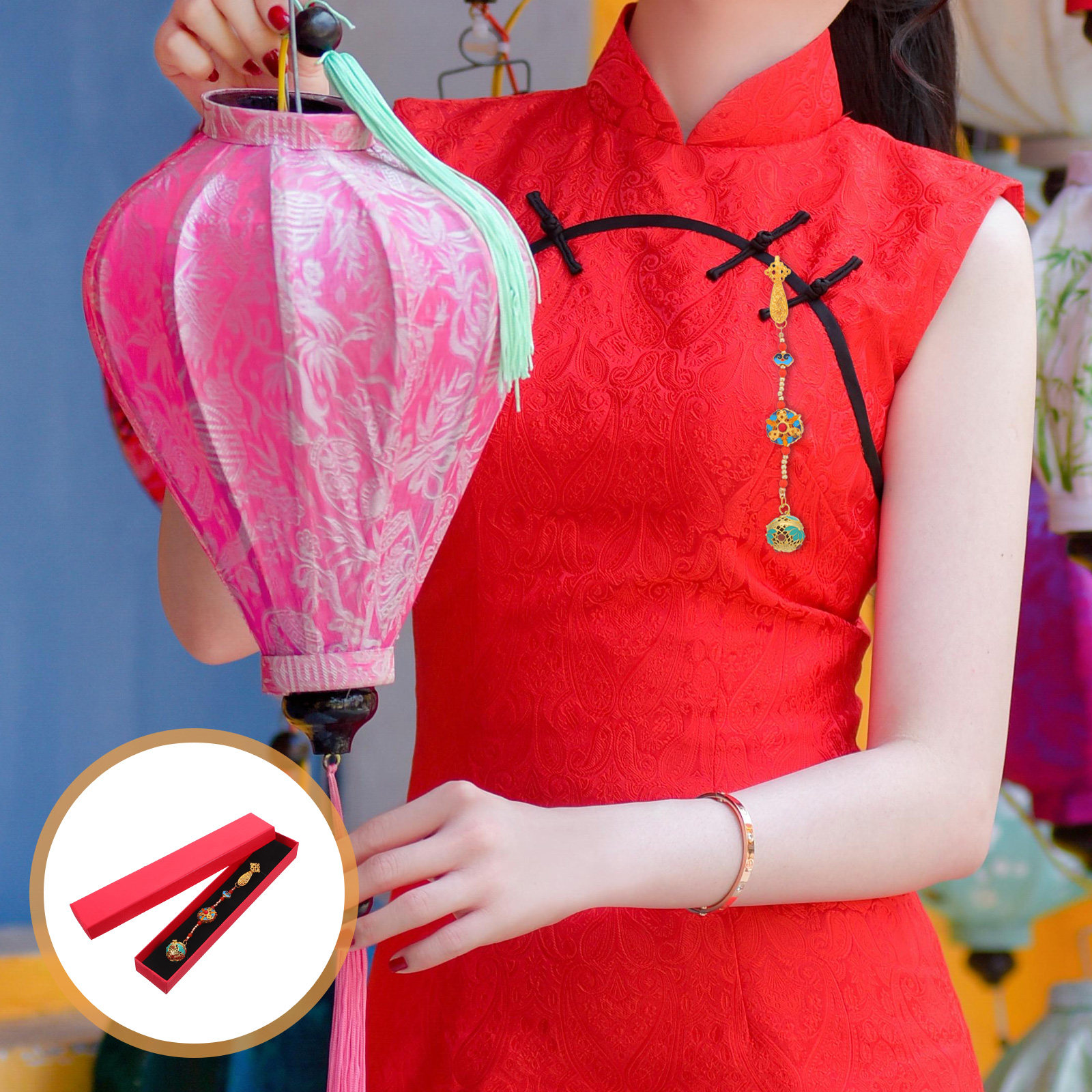 Car Fragrance Diffuser - Aromatic Ball Pendant Chinese Style Hollow
